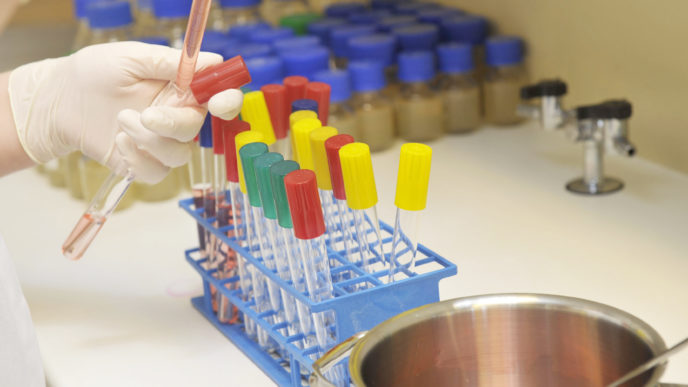 Näytteenottovälineitä